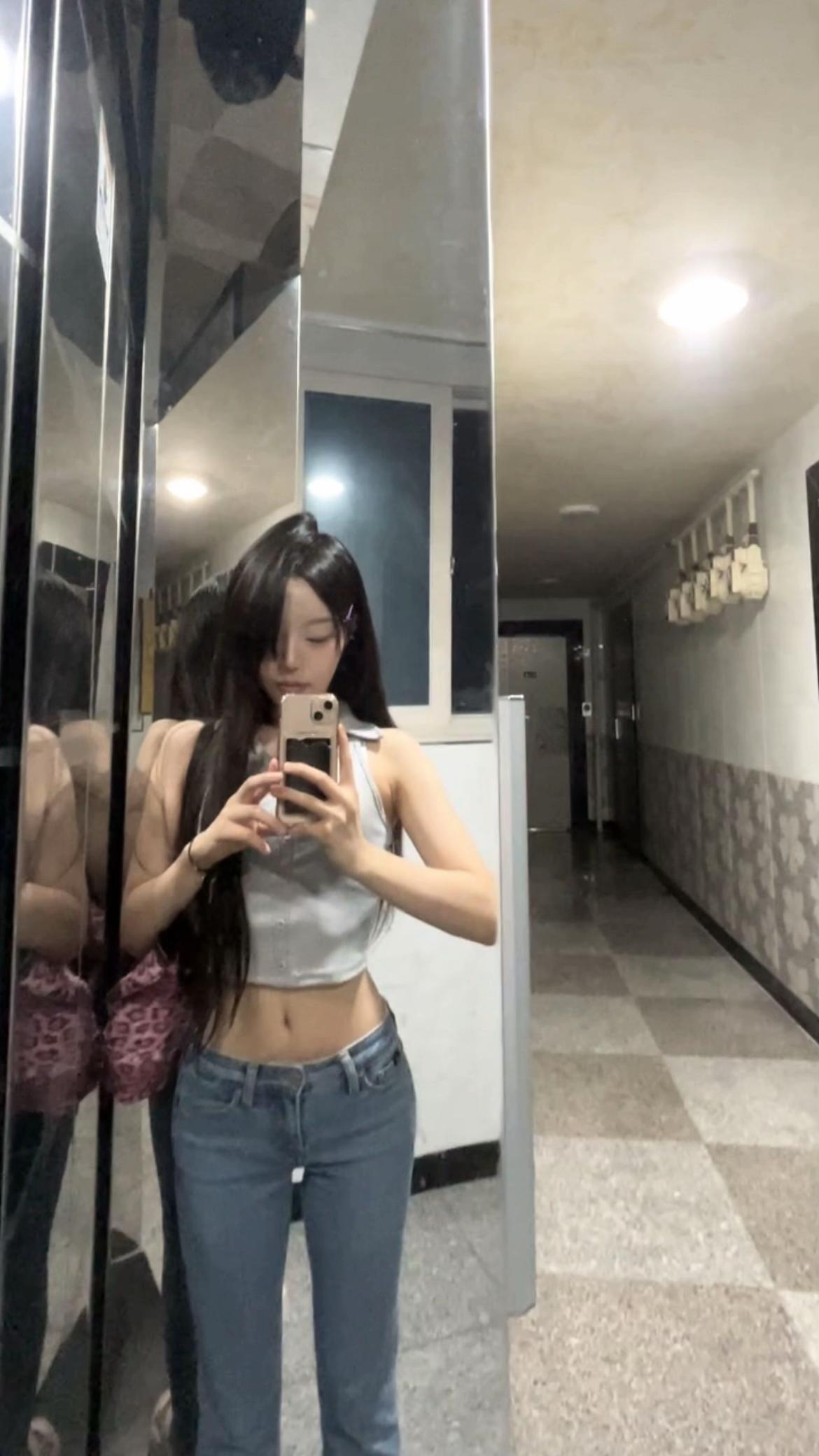 @BB_