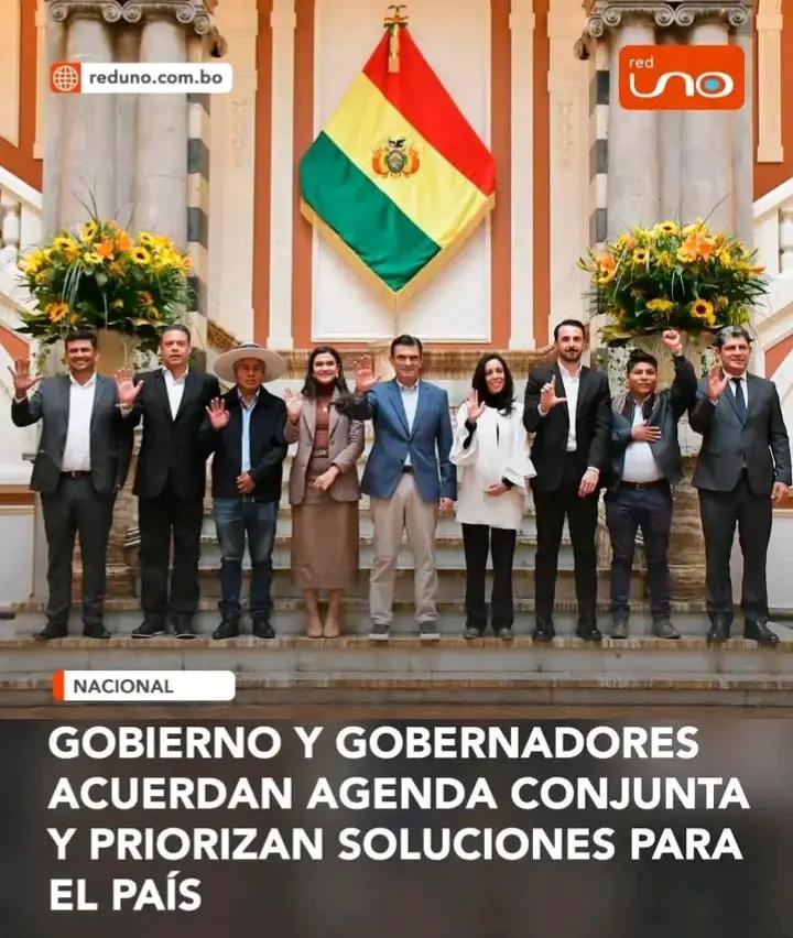 @S&Iacute;GUEME Y TE SIGO...