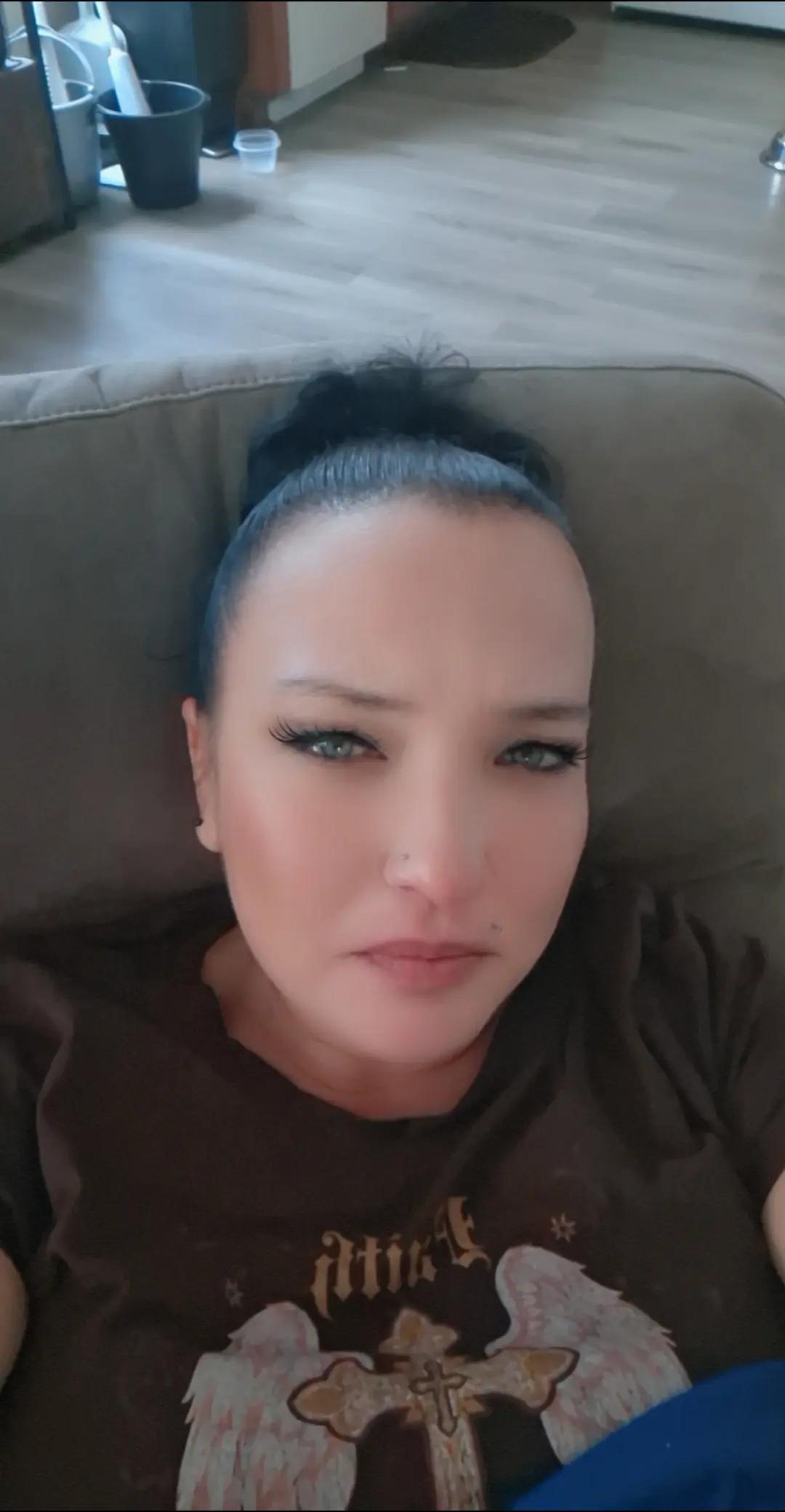 @Queen bitch