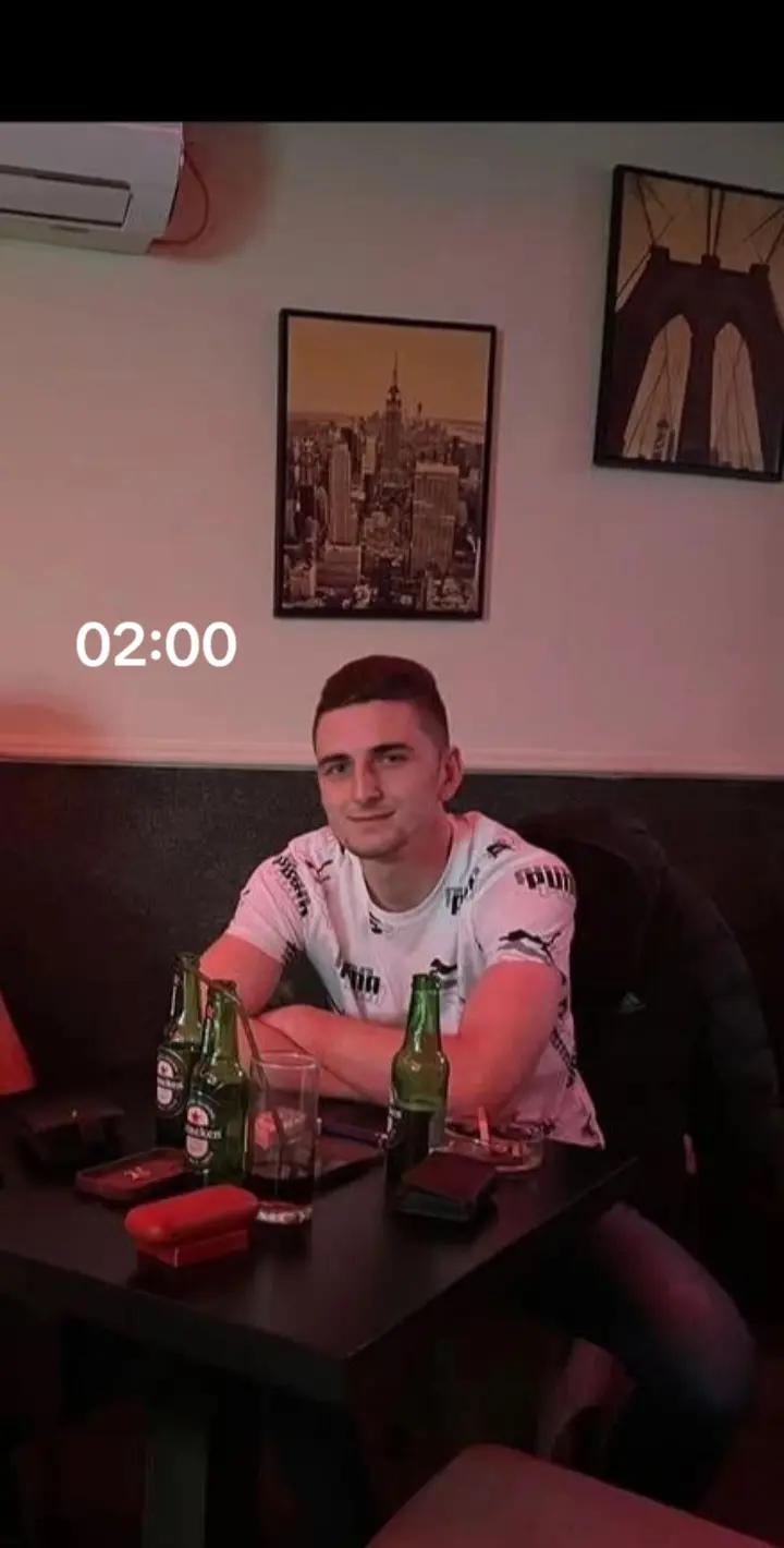 @Vučko