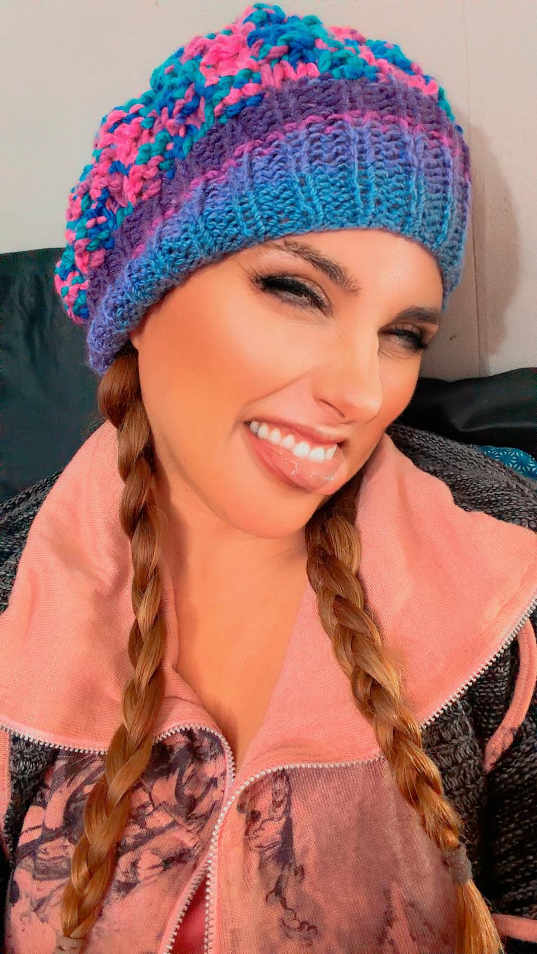 @Alejandra Victoria L T