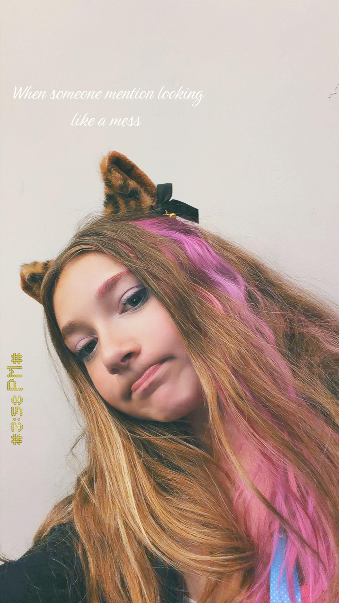 @𝐂𝐥𝐞́𝐦𝐞𝐧𝐭𝐢𝐧𝐞 🦄