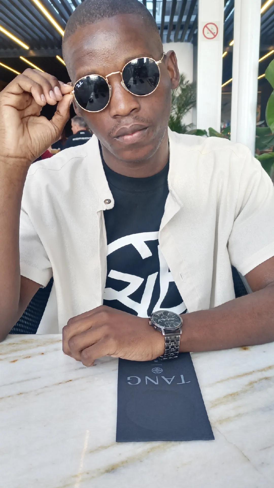 @Sbuu We Vest