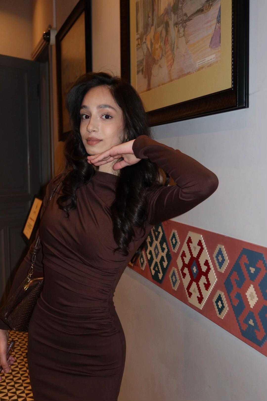 @𝐞𝐥.𝐭
