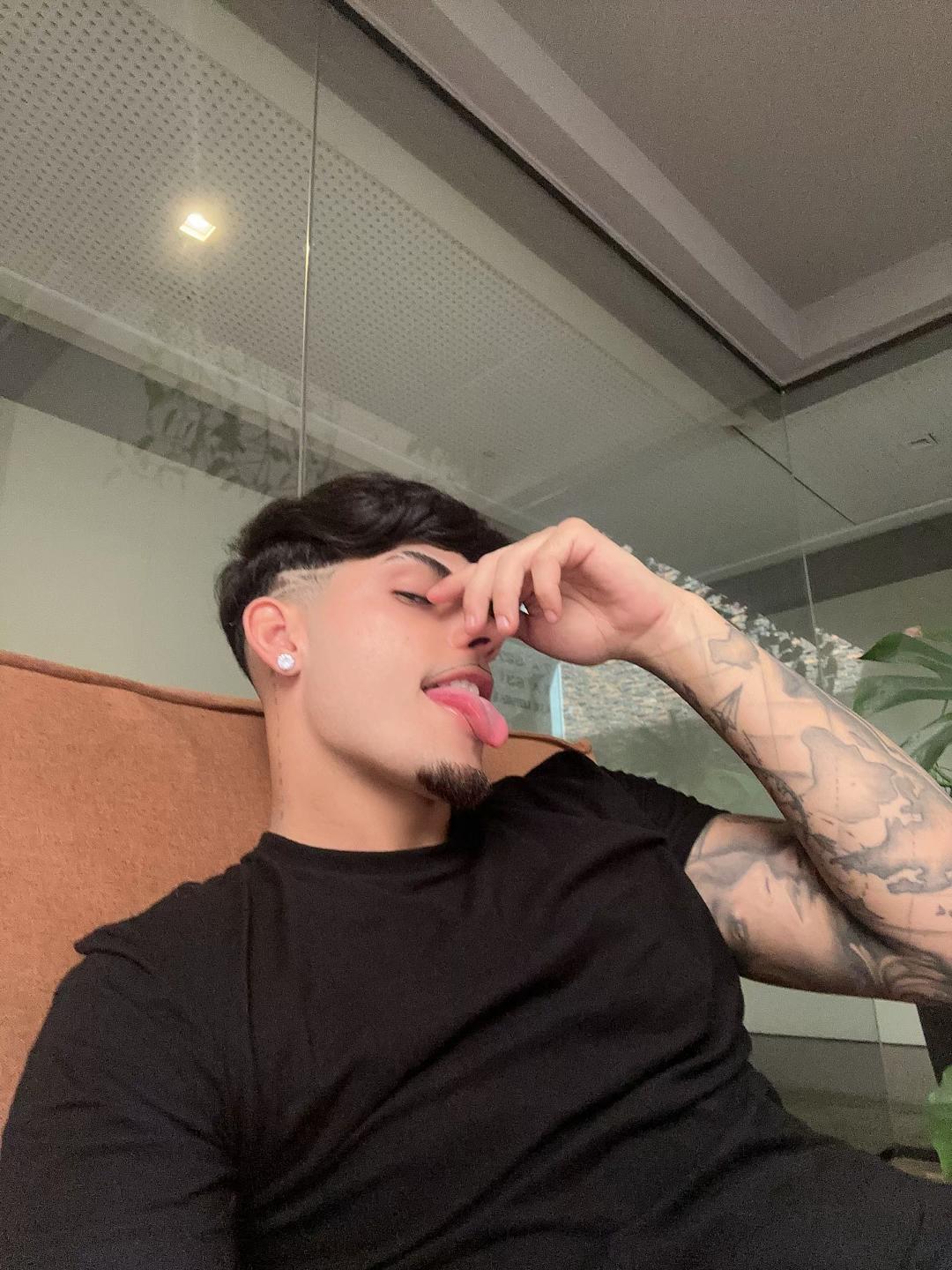 @Cauazin🕺