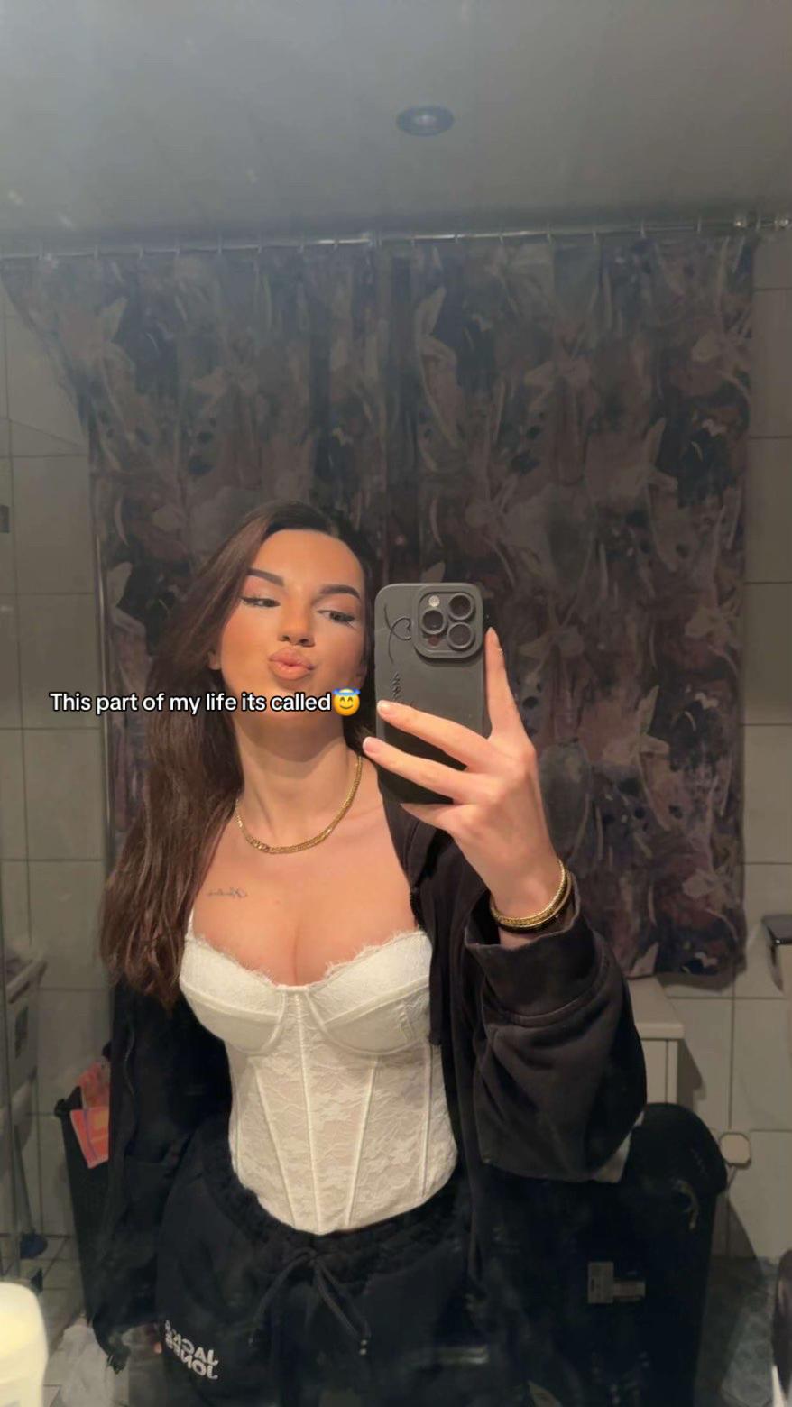 @♾️