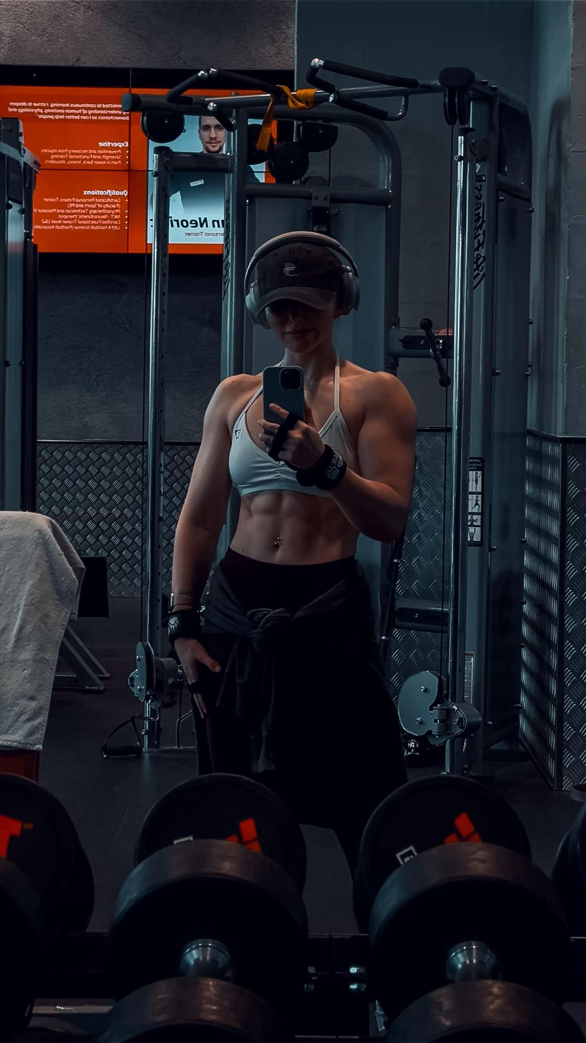 @shrimplyfit