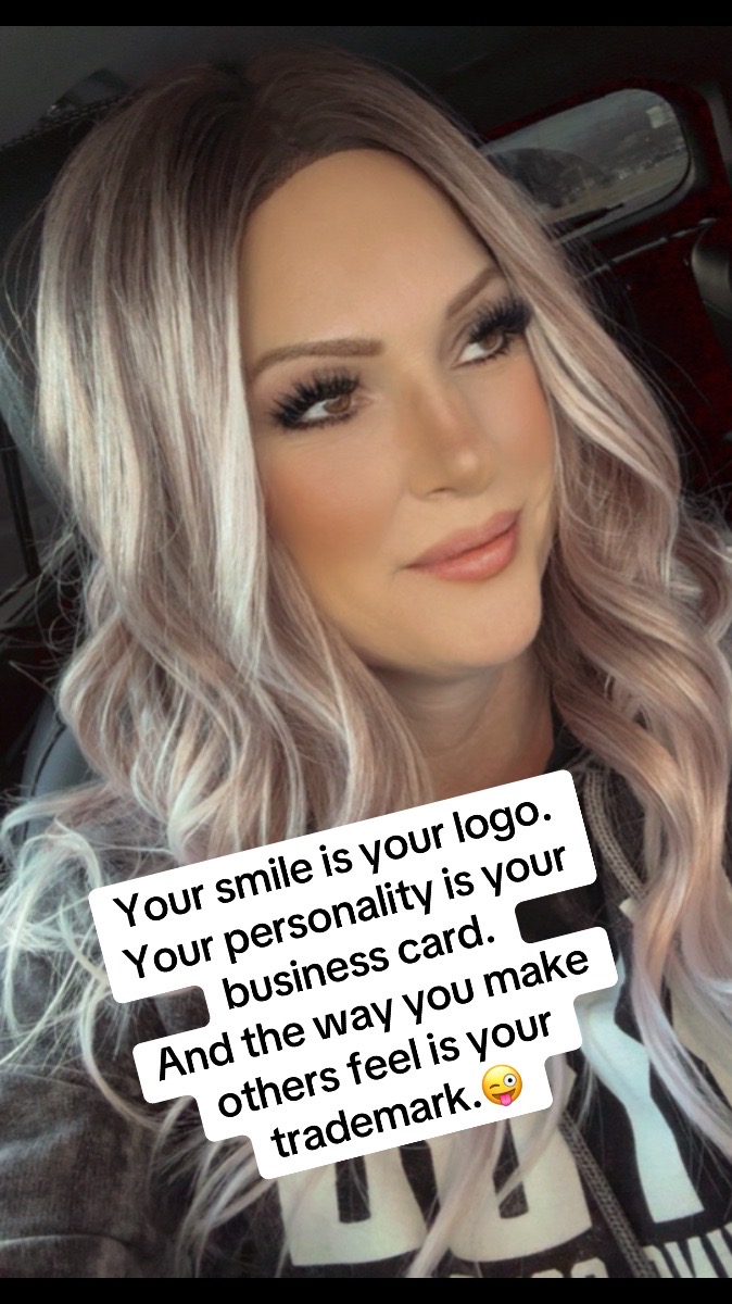 @❀&middot;⋆✿ Kristie  ✿⋆&middot;❀ 🇺🇸