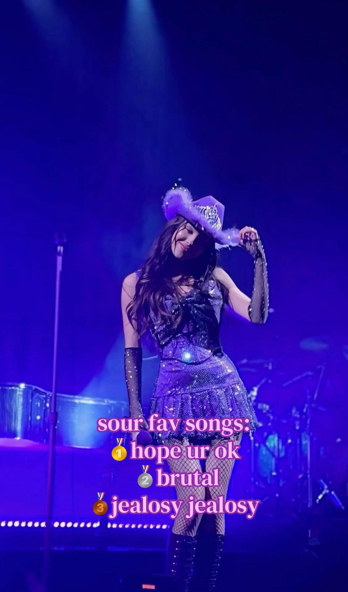 @𝓞𝓵𝓲𝓿𝓲𝓪💞
