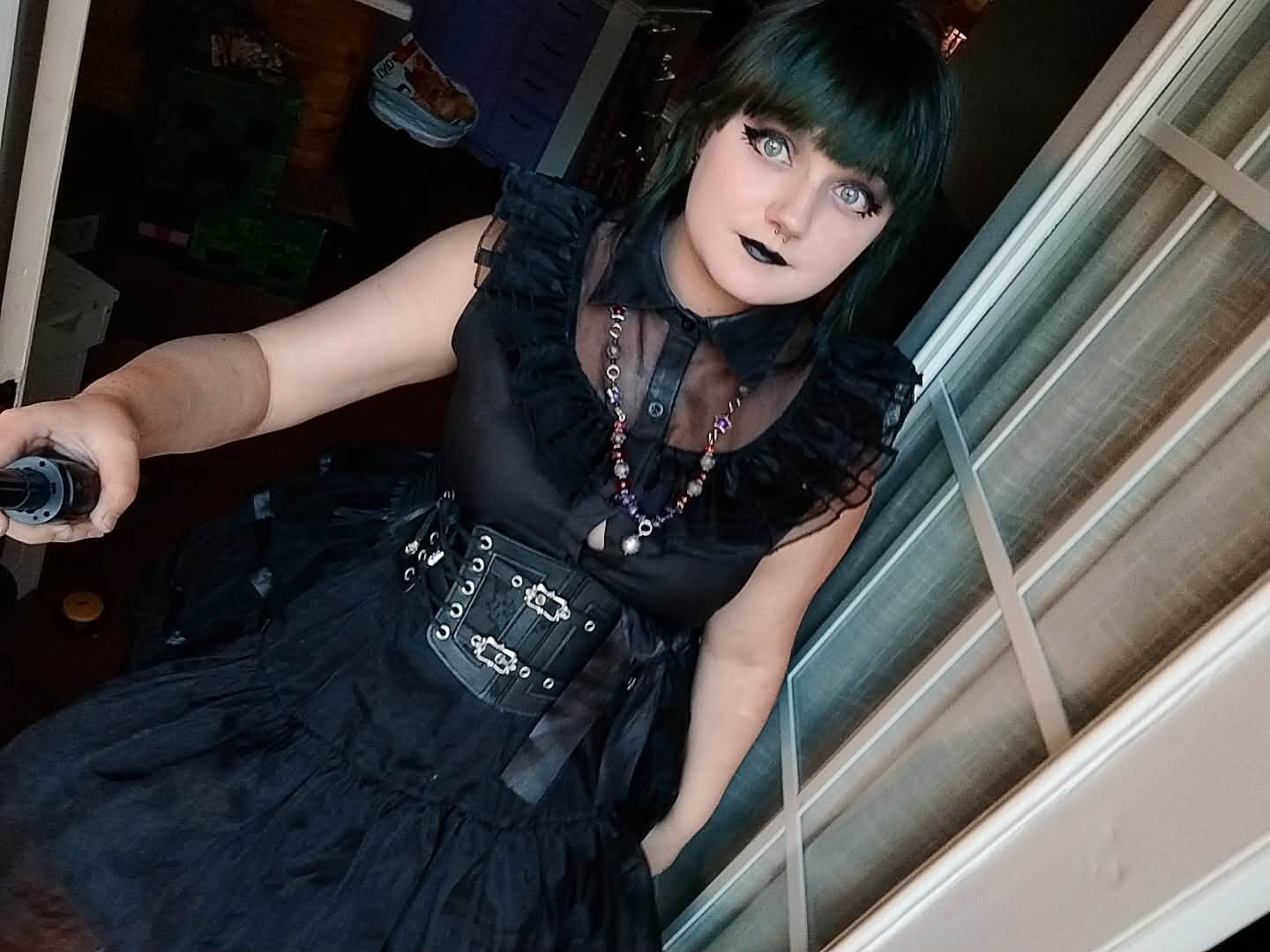 @experimental_trash_cosplays 🖤