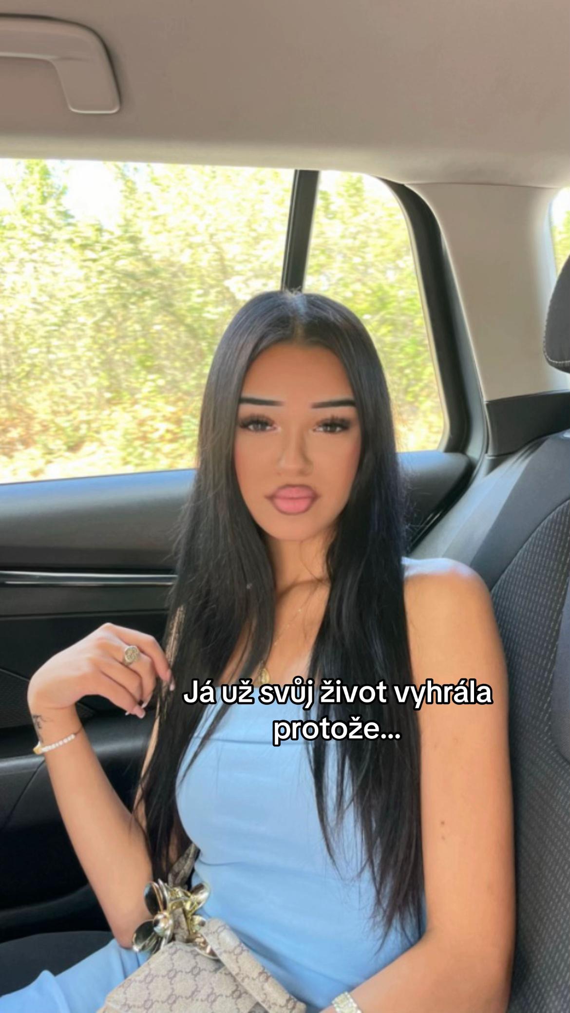 @_christienn_777