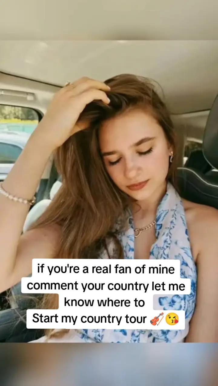 @Karolina Rose