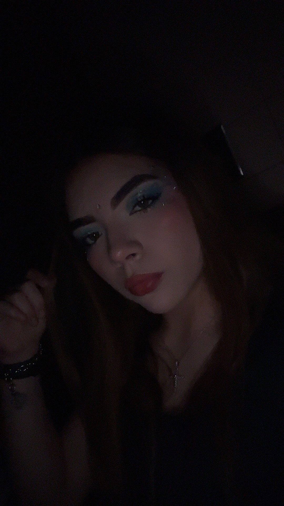 @bella