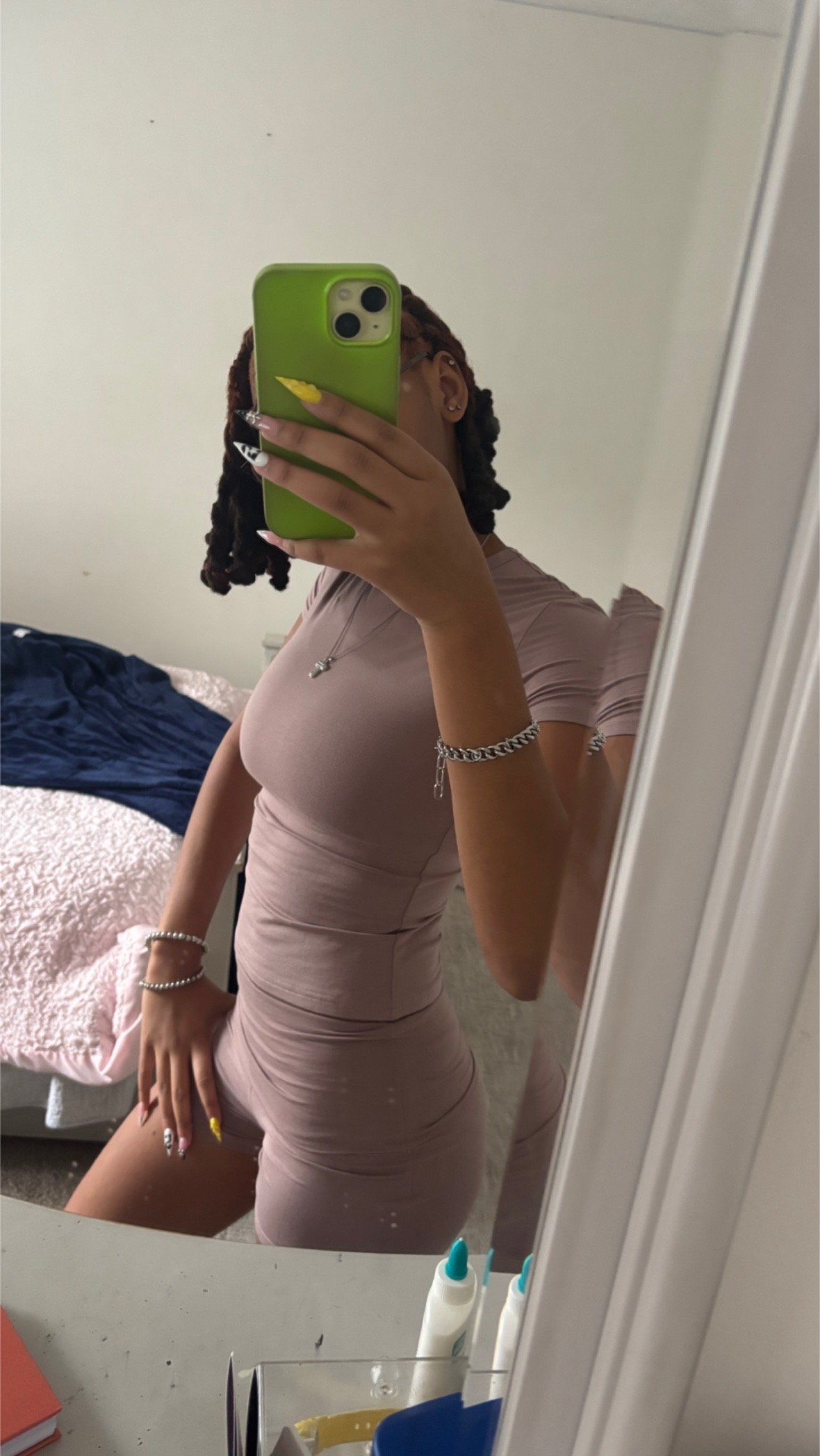 @lightskinfinstaaa_