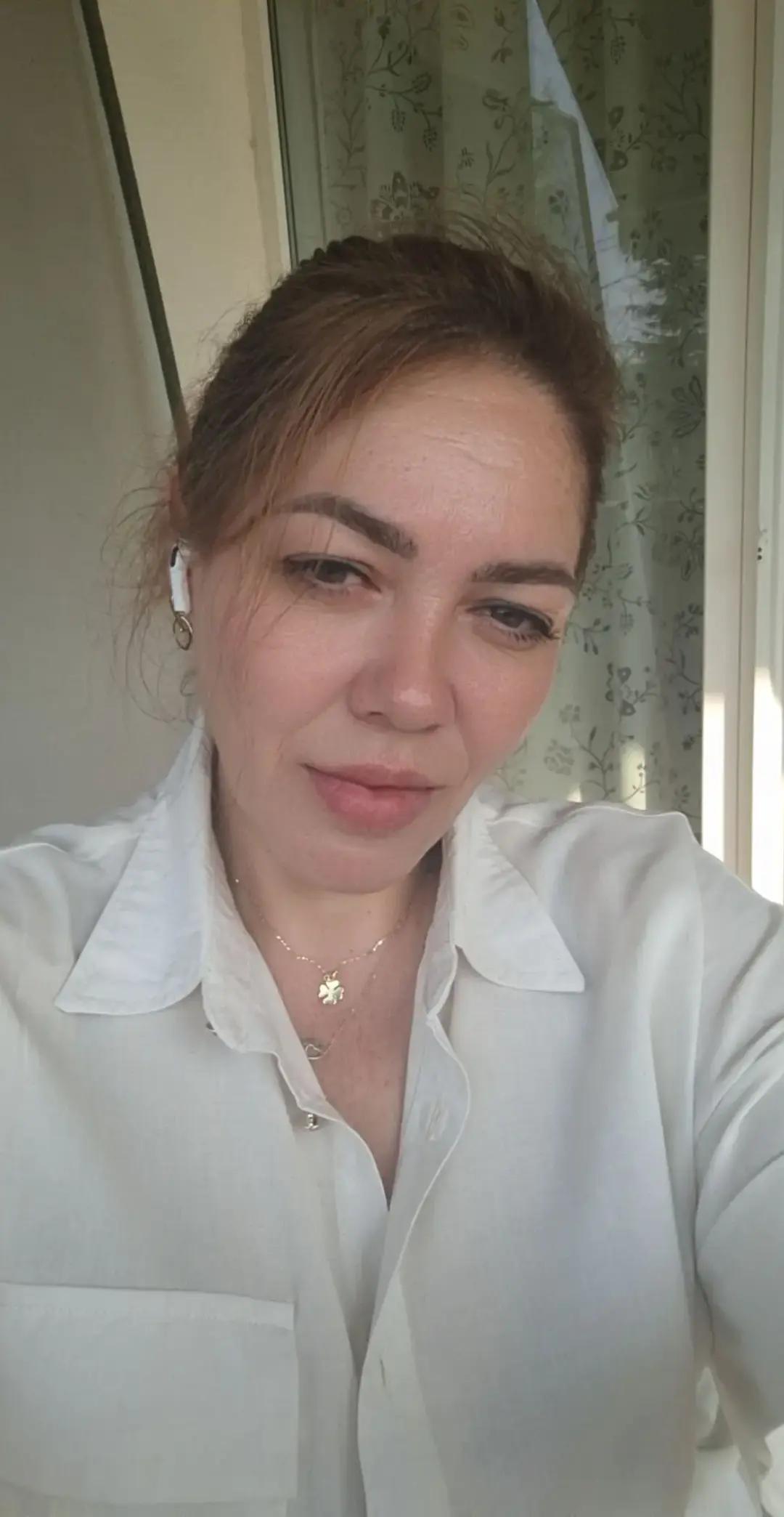 @Alina Ioana .