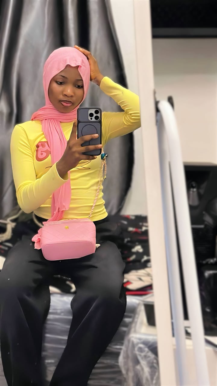 @D💝E💕E🥰Y♥️A💖T