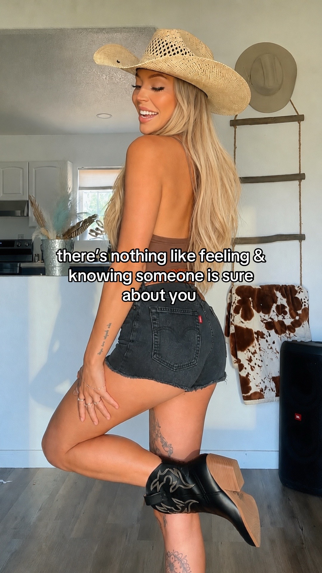 @celinea