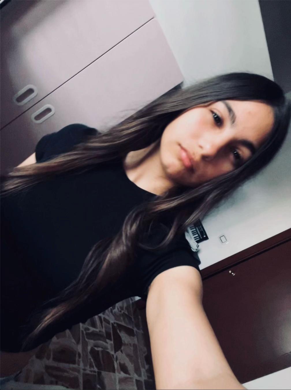 @𝑽 🌘