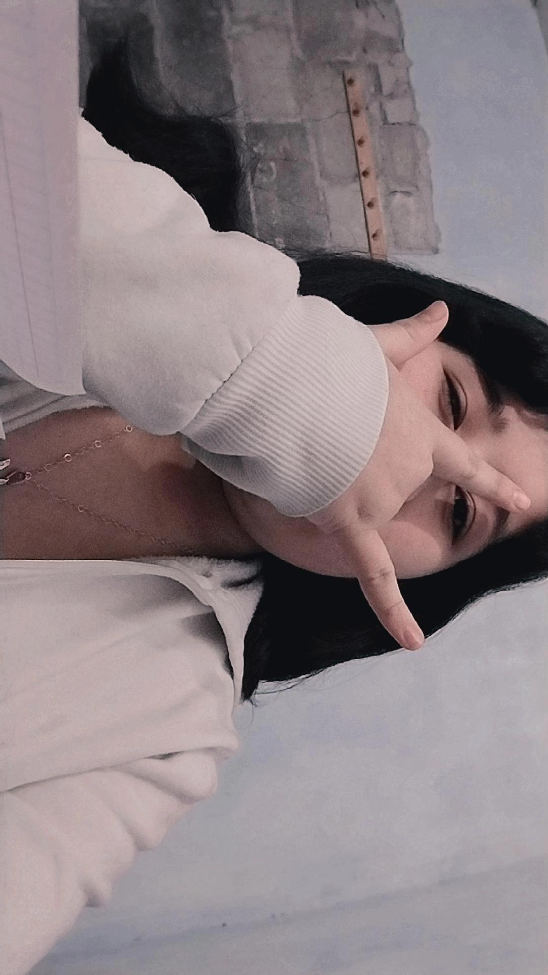 @Lili Sanchez