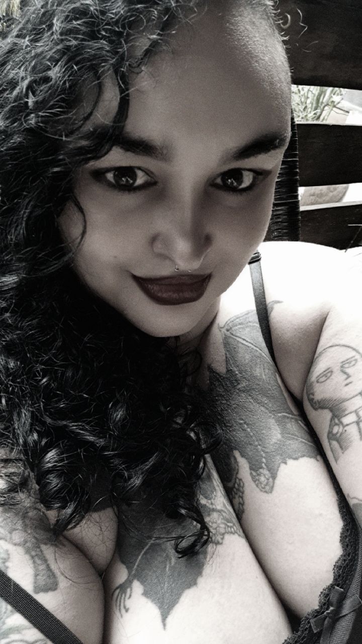 @Lilith Queiroz😎🌹🏳️🌈