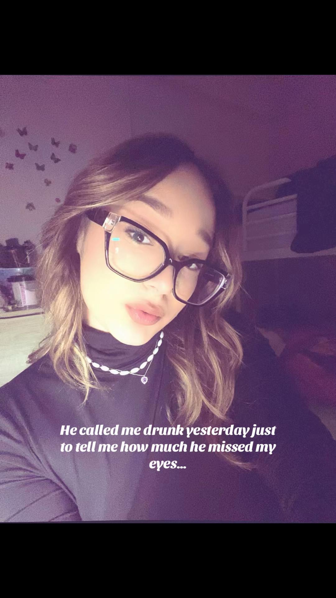 @_.marianthiiii