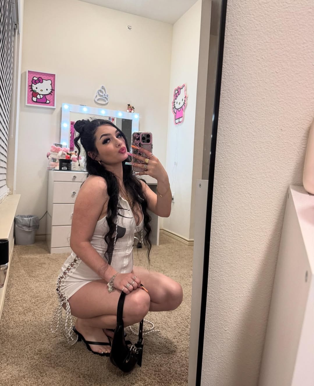 @lindazella