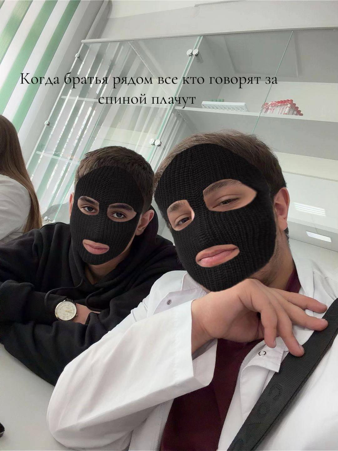 @🖖🏼