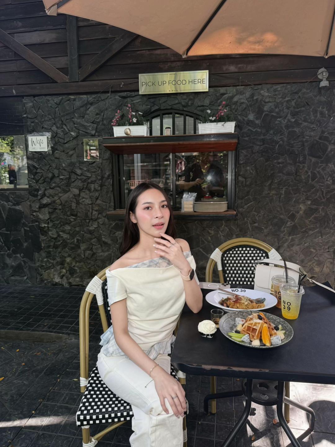 @PLOYSA