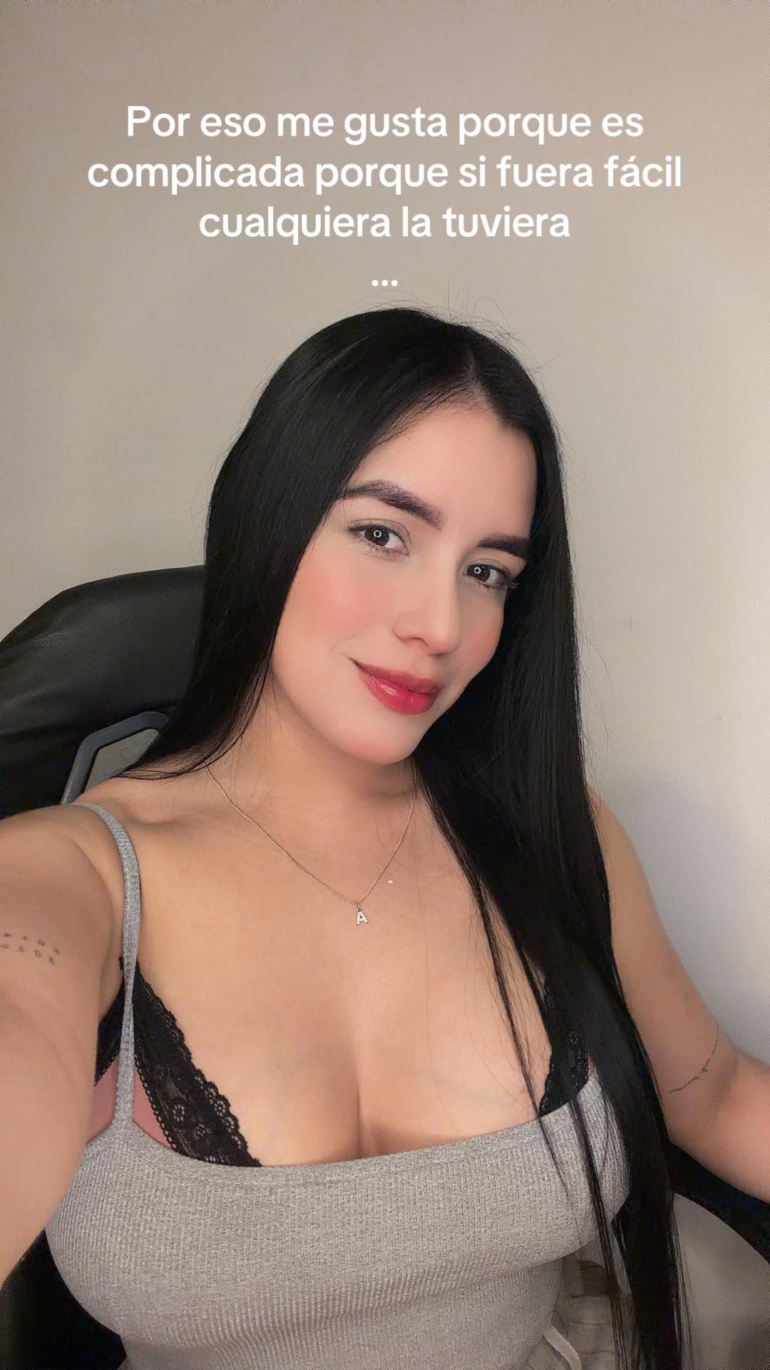 @🍅Angie Moreno🪼🅿️