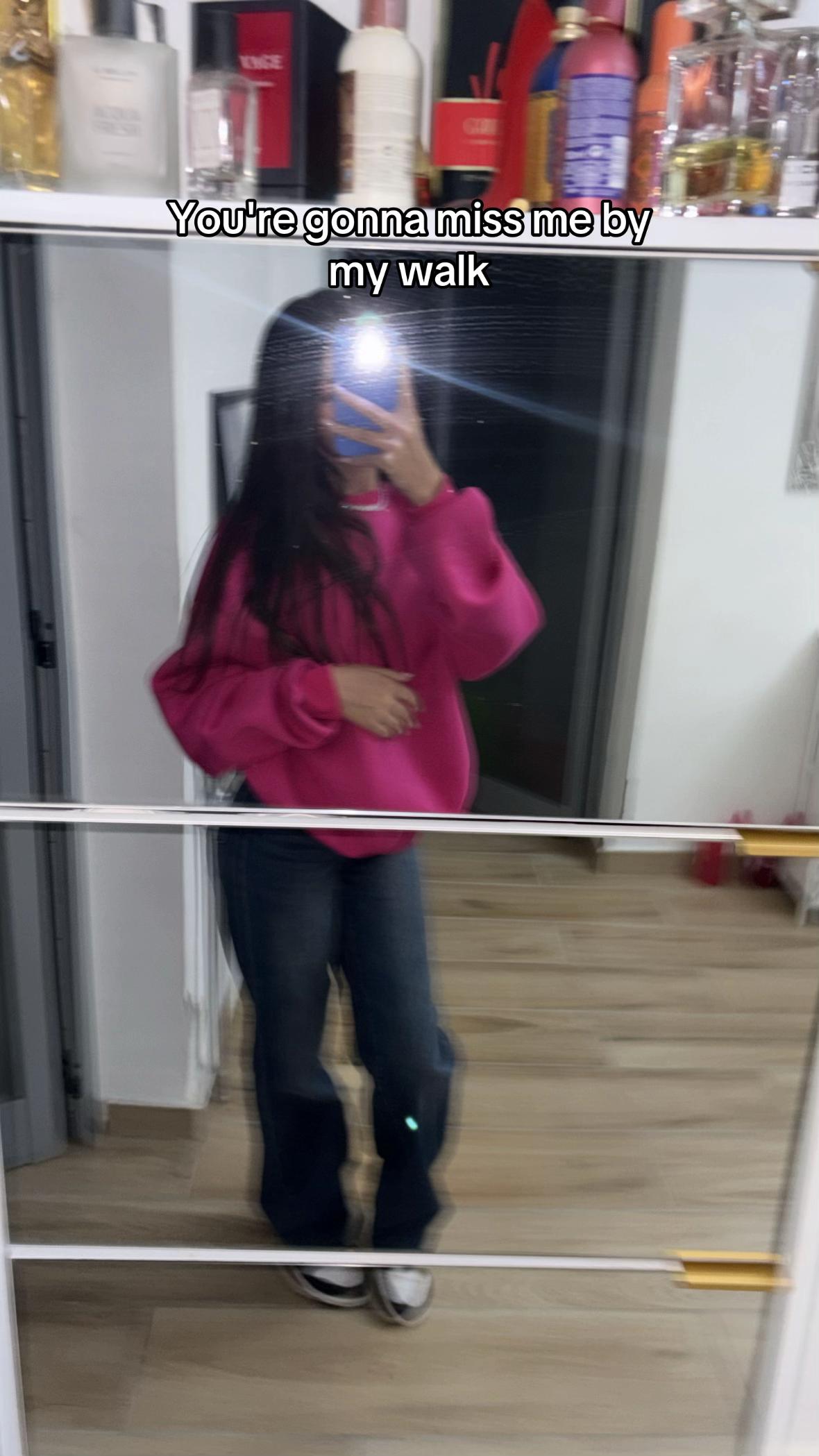 @nicoleefoiss