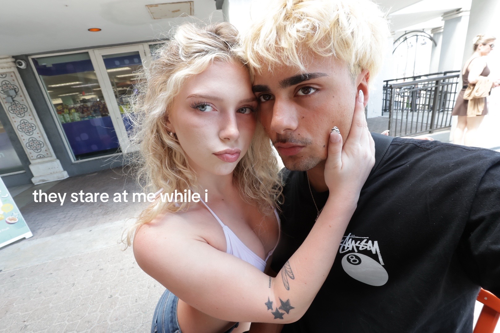 @ays ☮︎