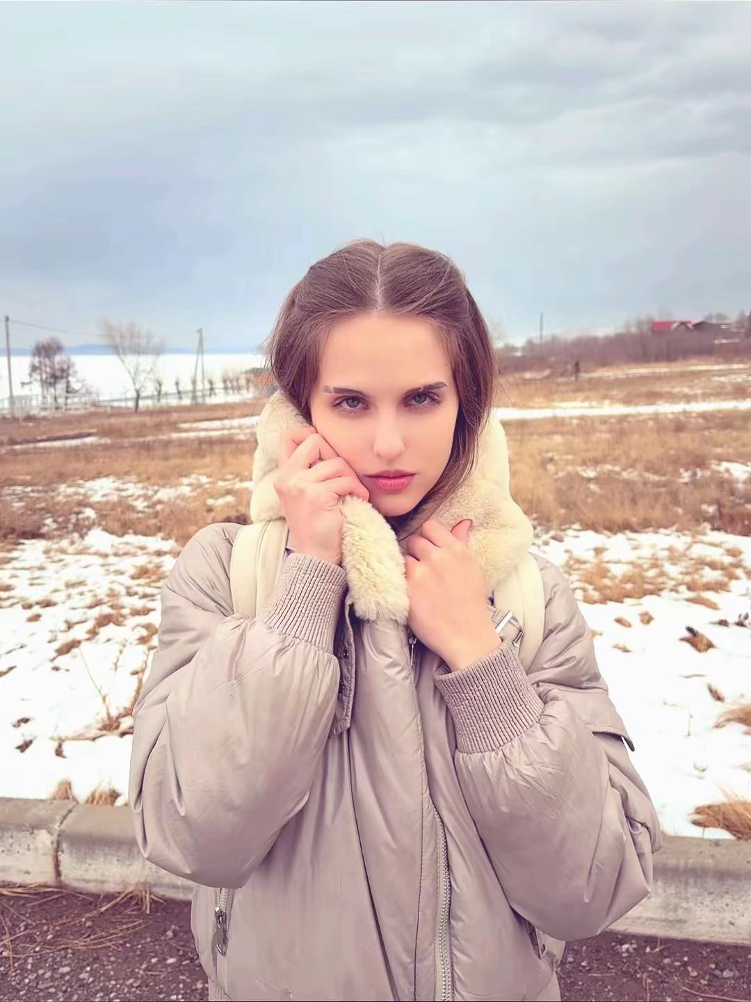 @🧚🏻&zwj;♀️