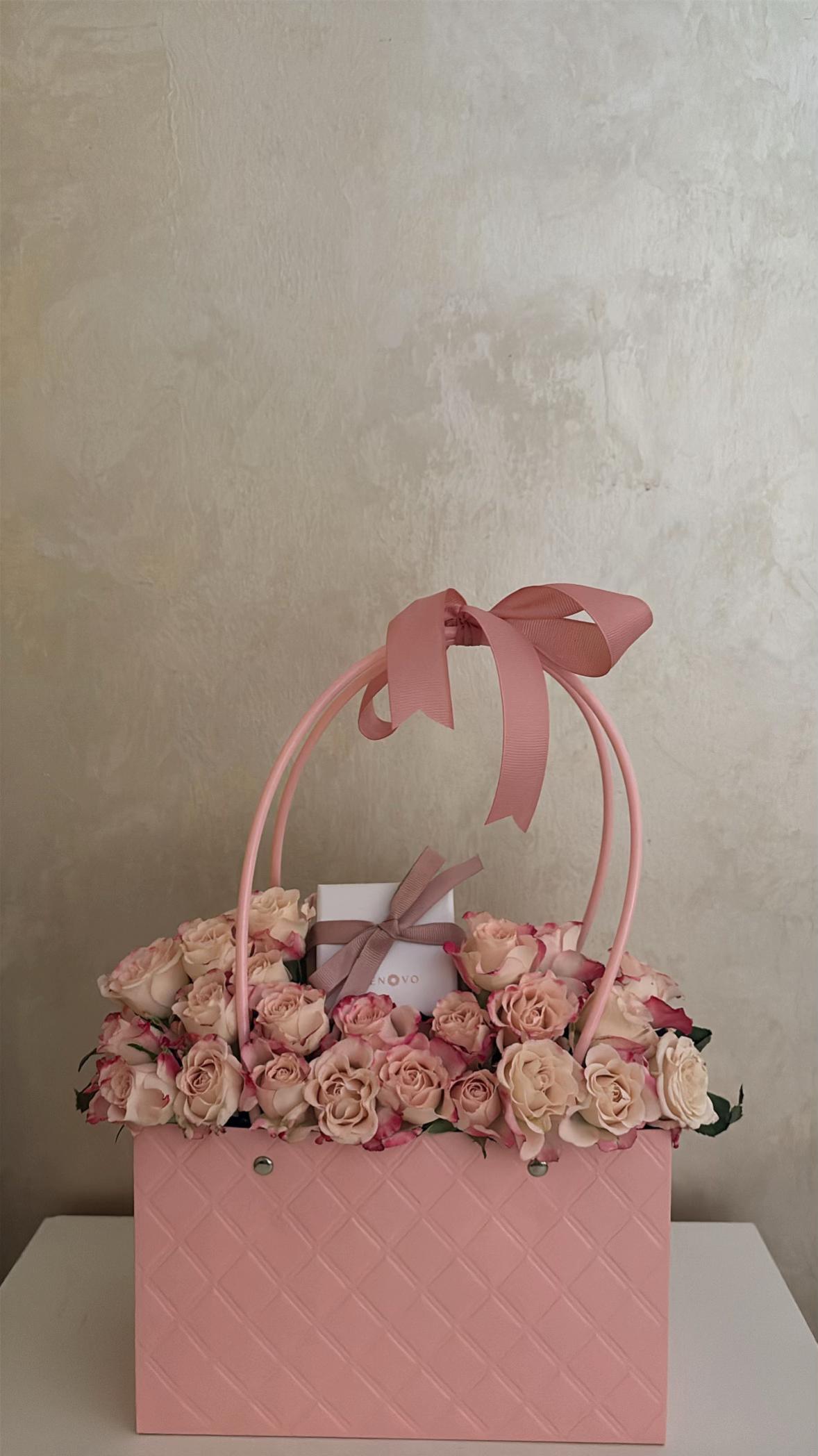 @متسوقه شخصيه 🇦🇪🌷.