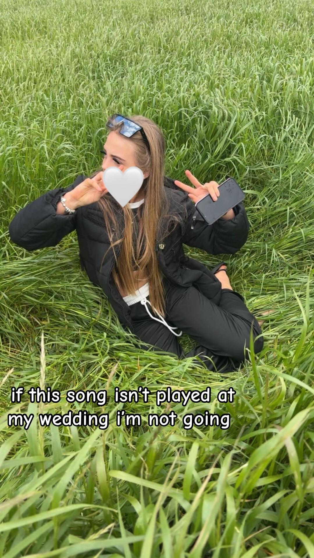 @bella handley