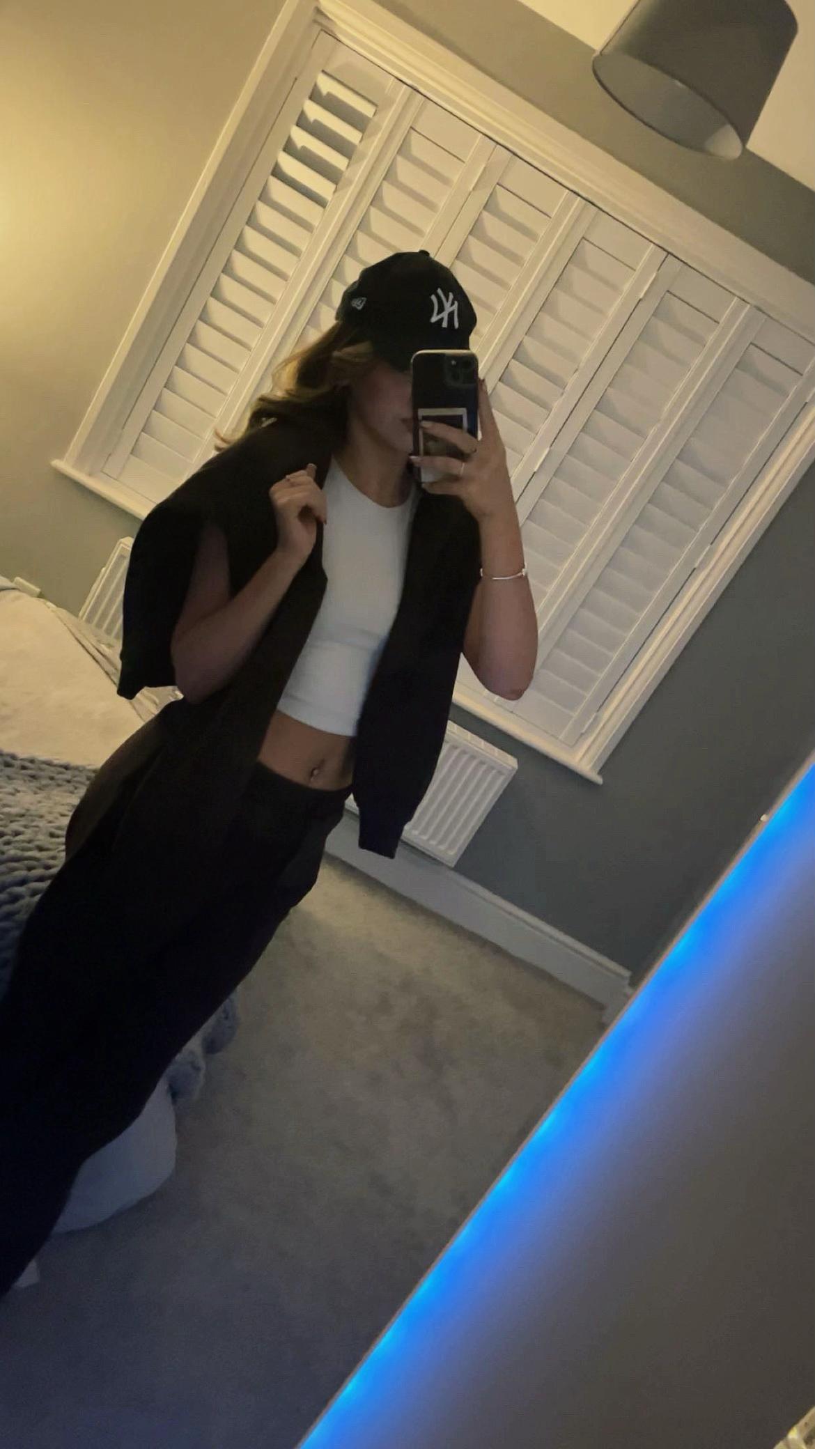 @evie