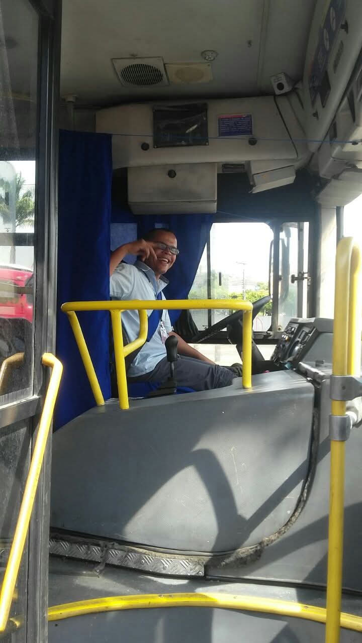 @alexbus.oficial