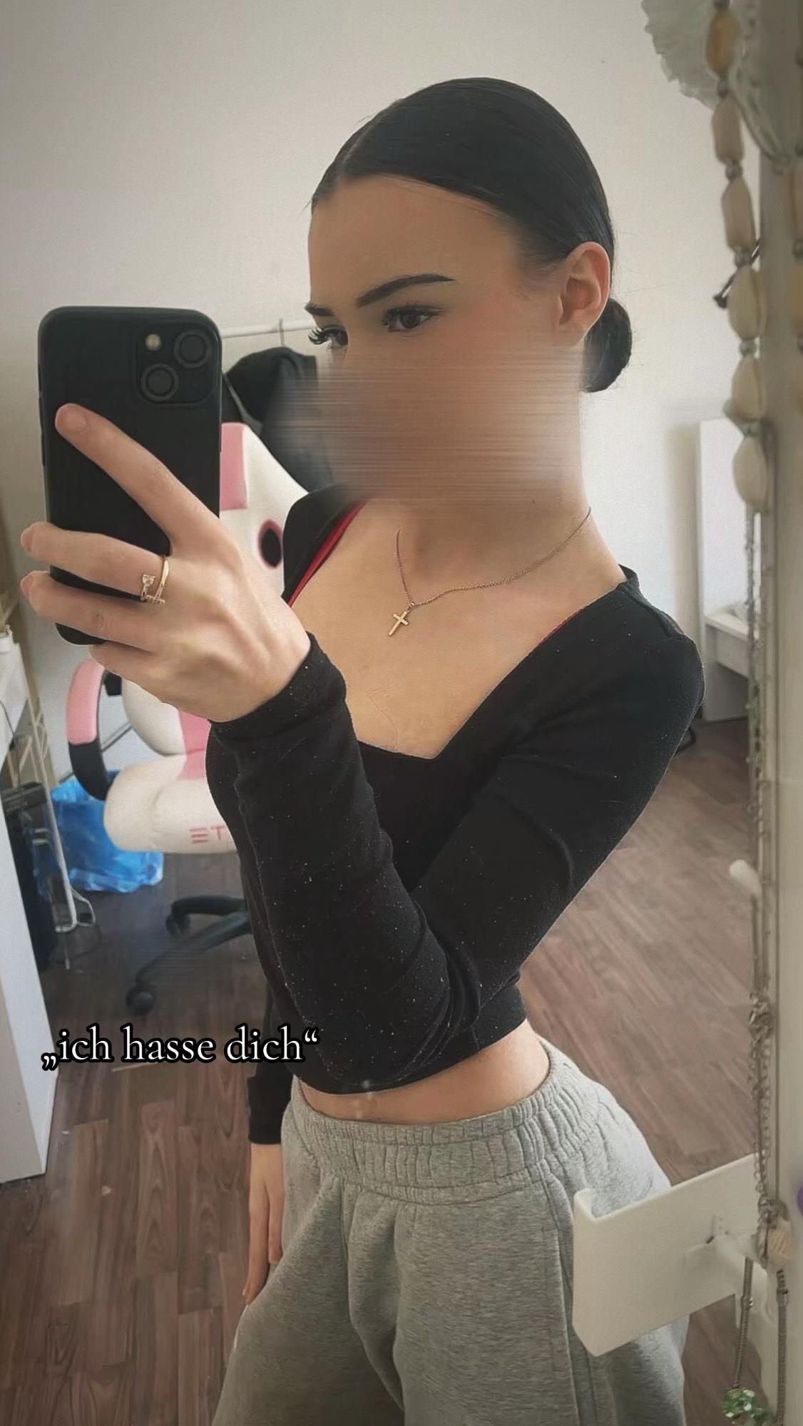 @𝐀 𝐋 𝐈 𝐍 𝐀 ꨄ