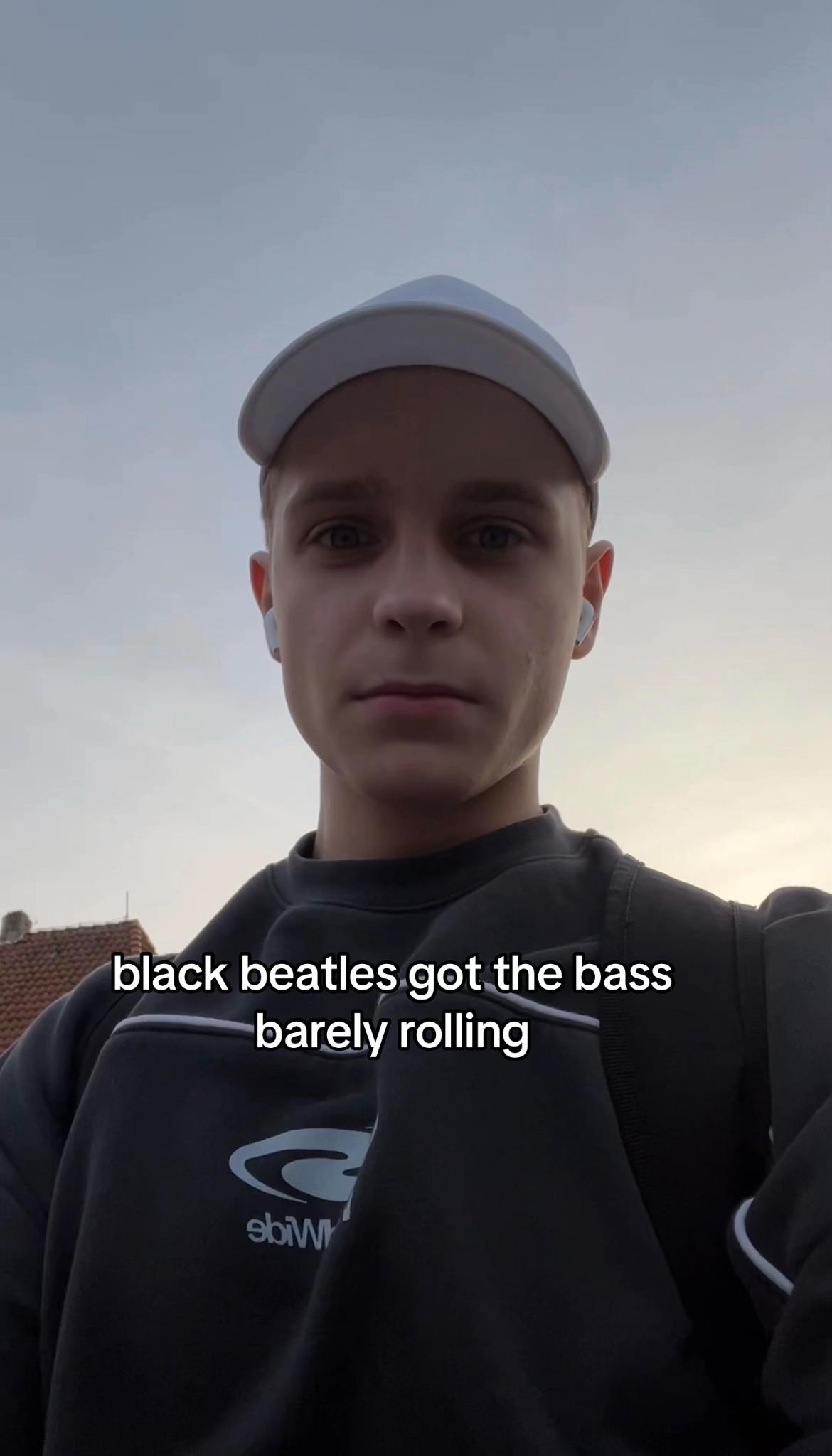 @Elja