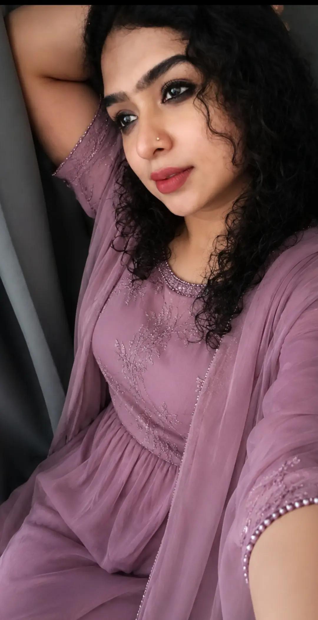 @Hasna
