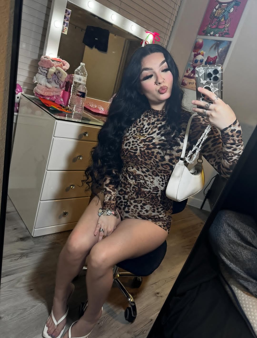 @lindazella