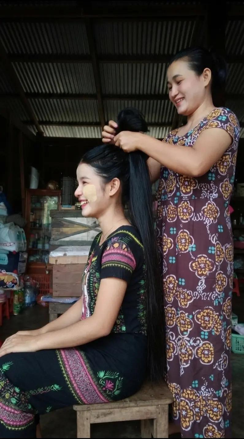 @👧 သျှင်ဂွမ်းဂွိ 👧