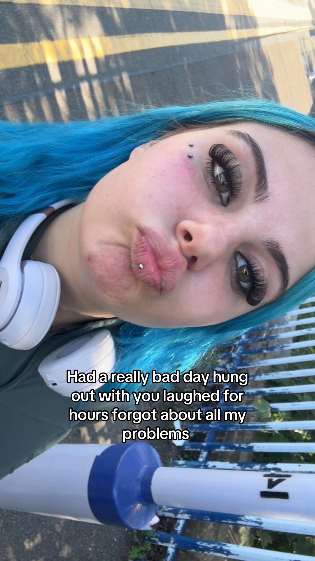 @Sienna 🧟♀️🏹