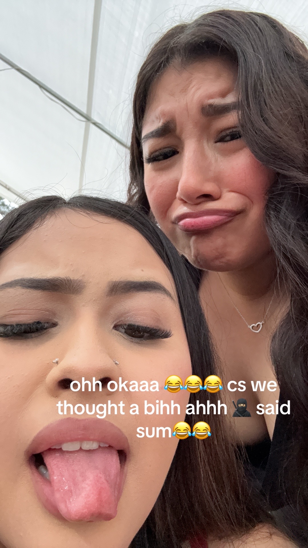 @️