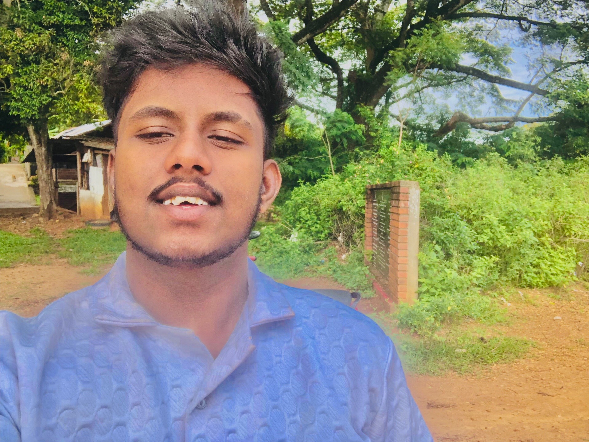 @𝗞 𝗘 𝐒 𝗛 𝗔🦥𝗩 𝗔