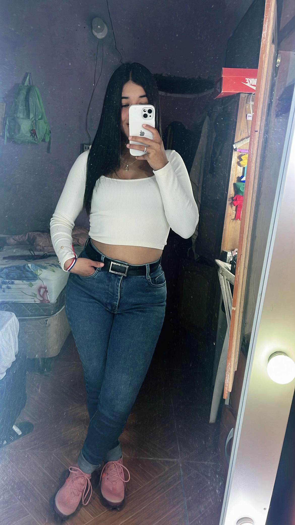 @Monsecita🦦