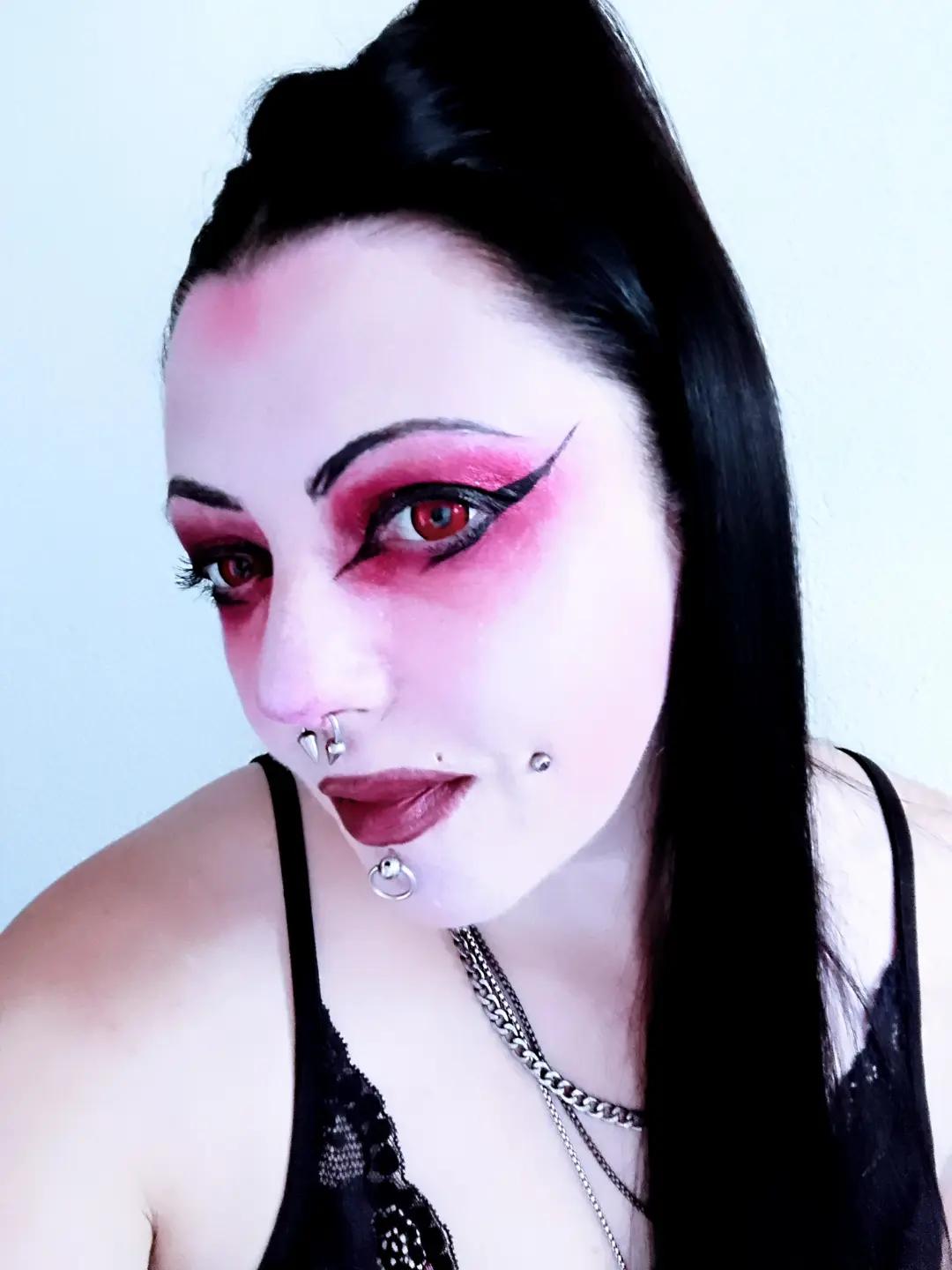 @𝔏𝔲𝔫𝔞 𝔖𝔥𝔶