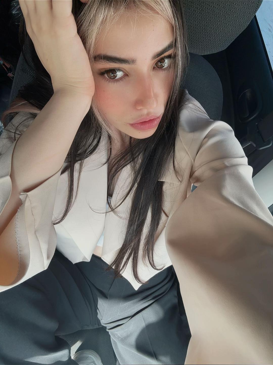 @Niayesh Khanian