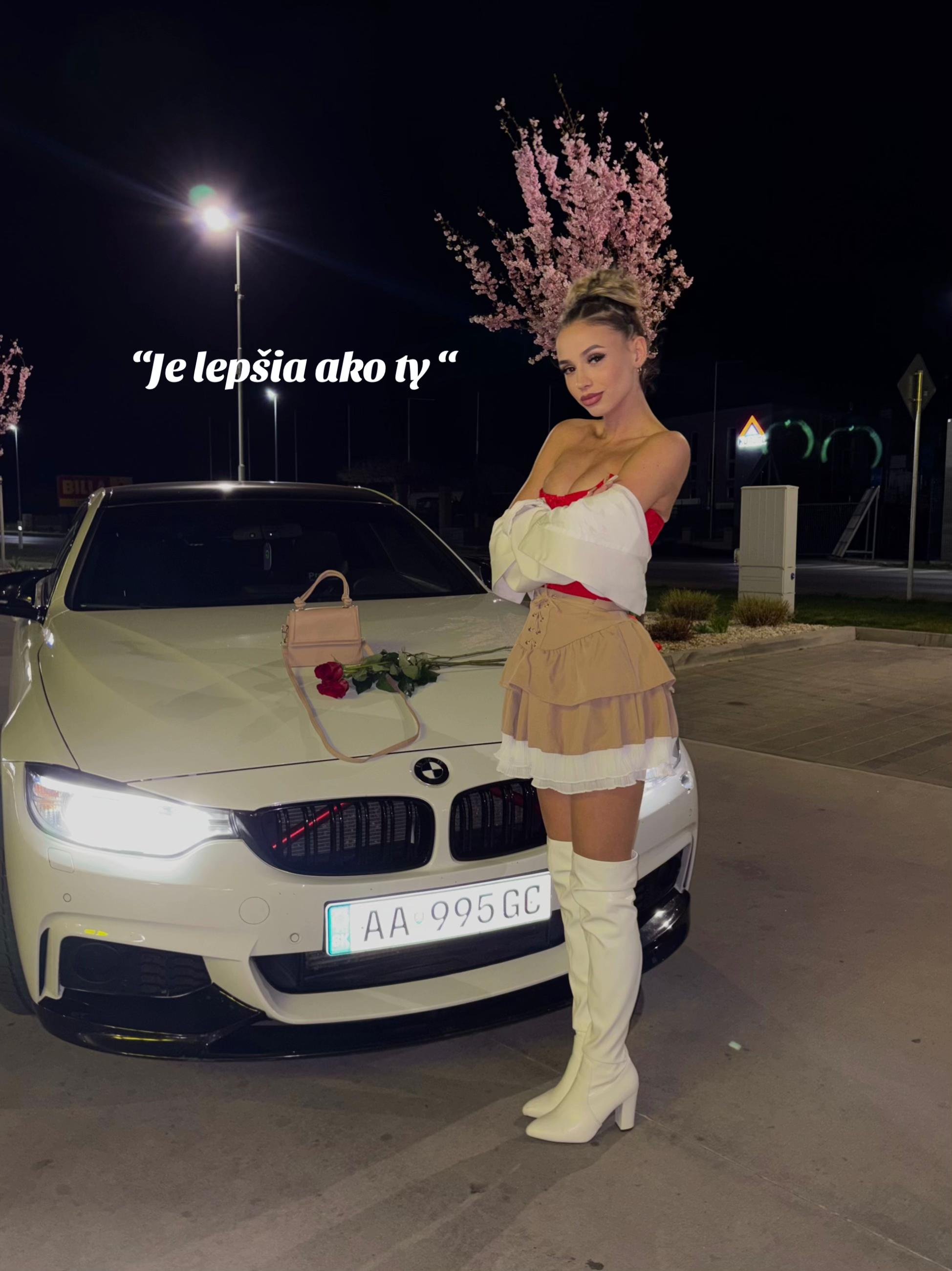@_lehocka_