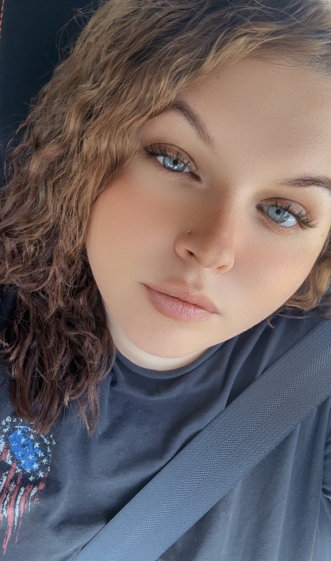 @Blue eyes and thick thighs