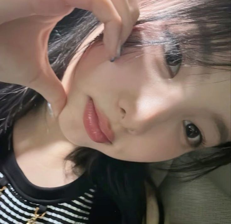 @𐔌 ❥ ˖ ࣪ 나연 ☹️💞